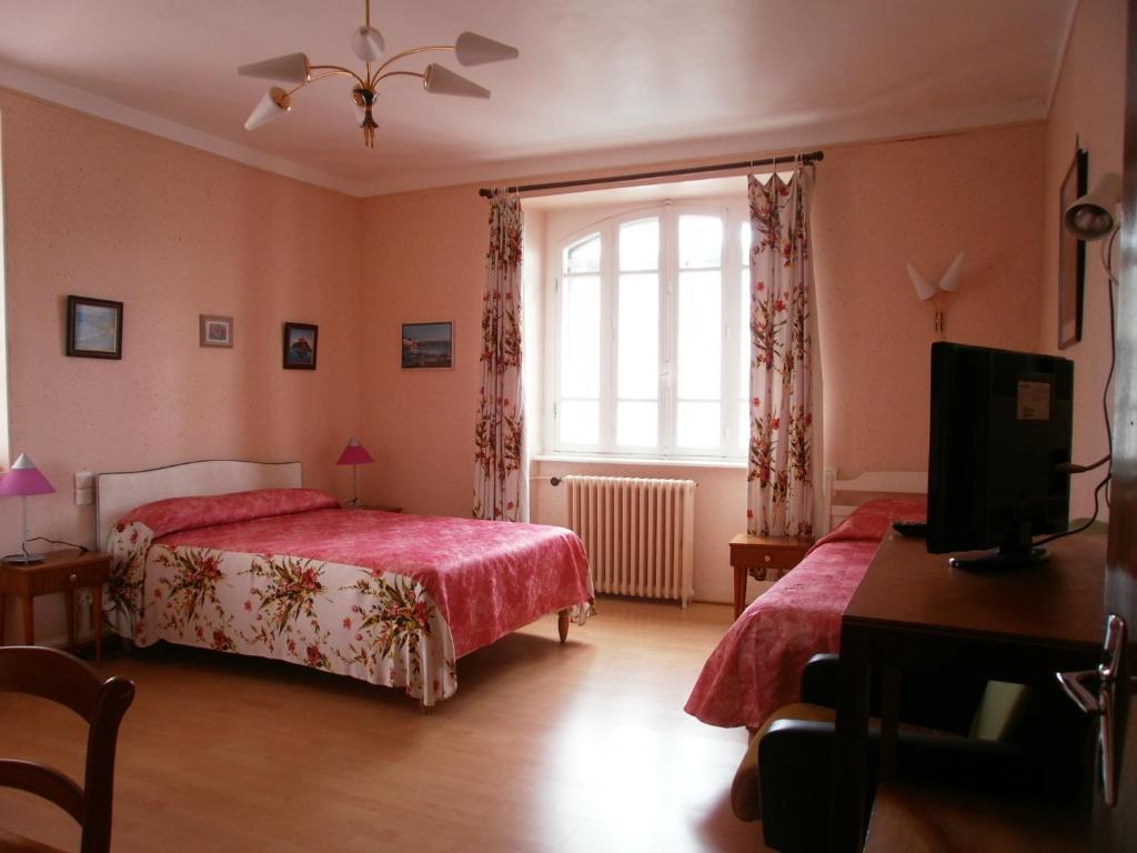 Hotel Modern Concarneau Phòng bức ảnh